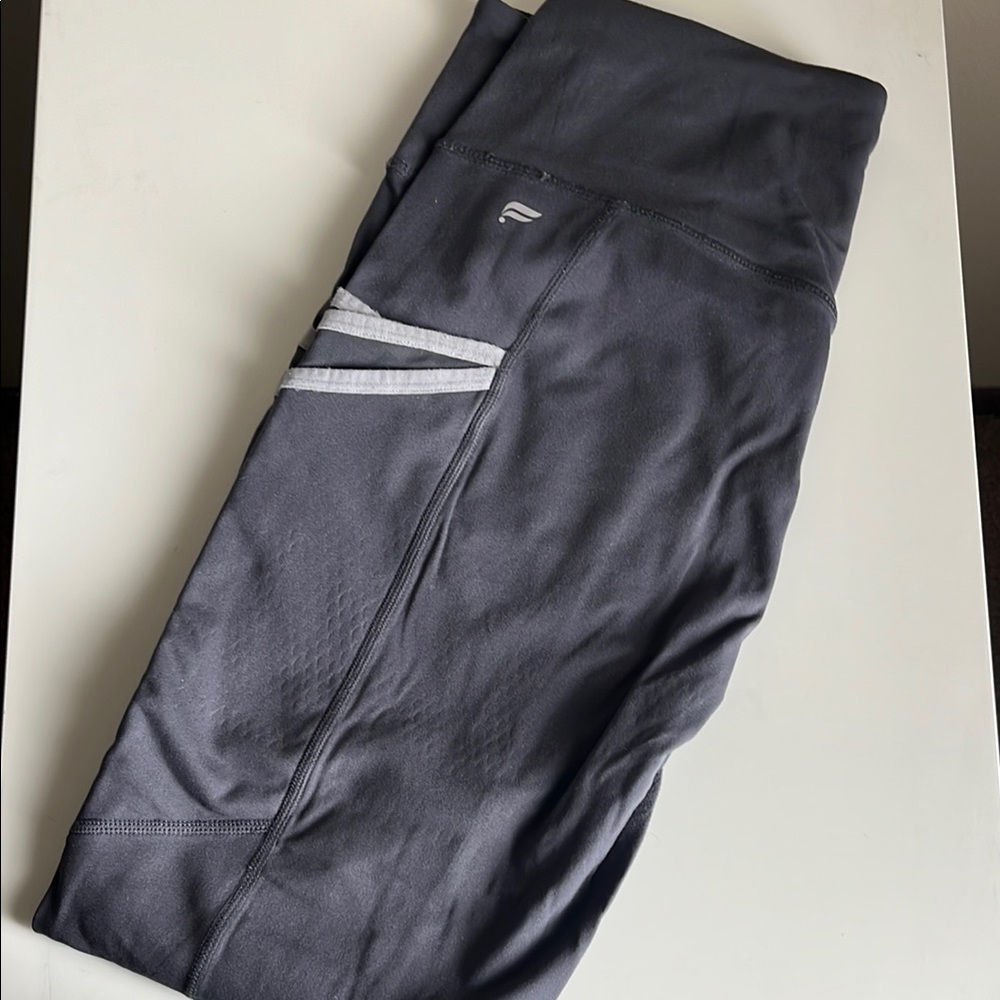 Fabletics Motion 365 Leggings - Medium